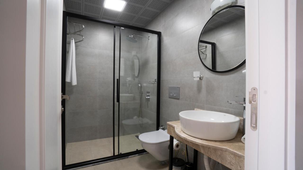 Estera Hotel Silent Анталия Екстериор снимка